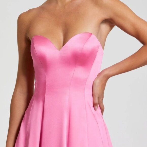Mac Duggel Pink Strapless Satin Ballgown With Bow Details Size 0 (XS) NWOT - Picture 4 of 7